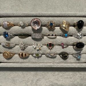 24 Vintage Lot Of Estate Rings Untested Some Signed Gold & Silver Colors Stones